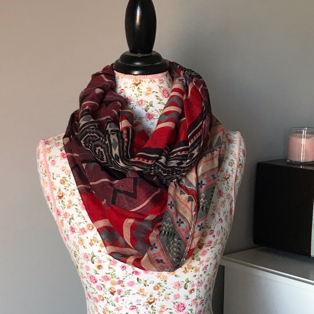 Pattered Infinity Scarf
